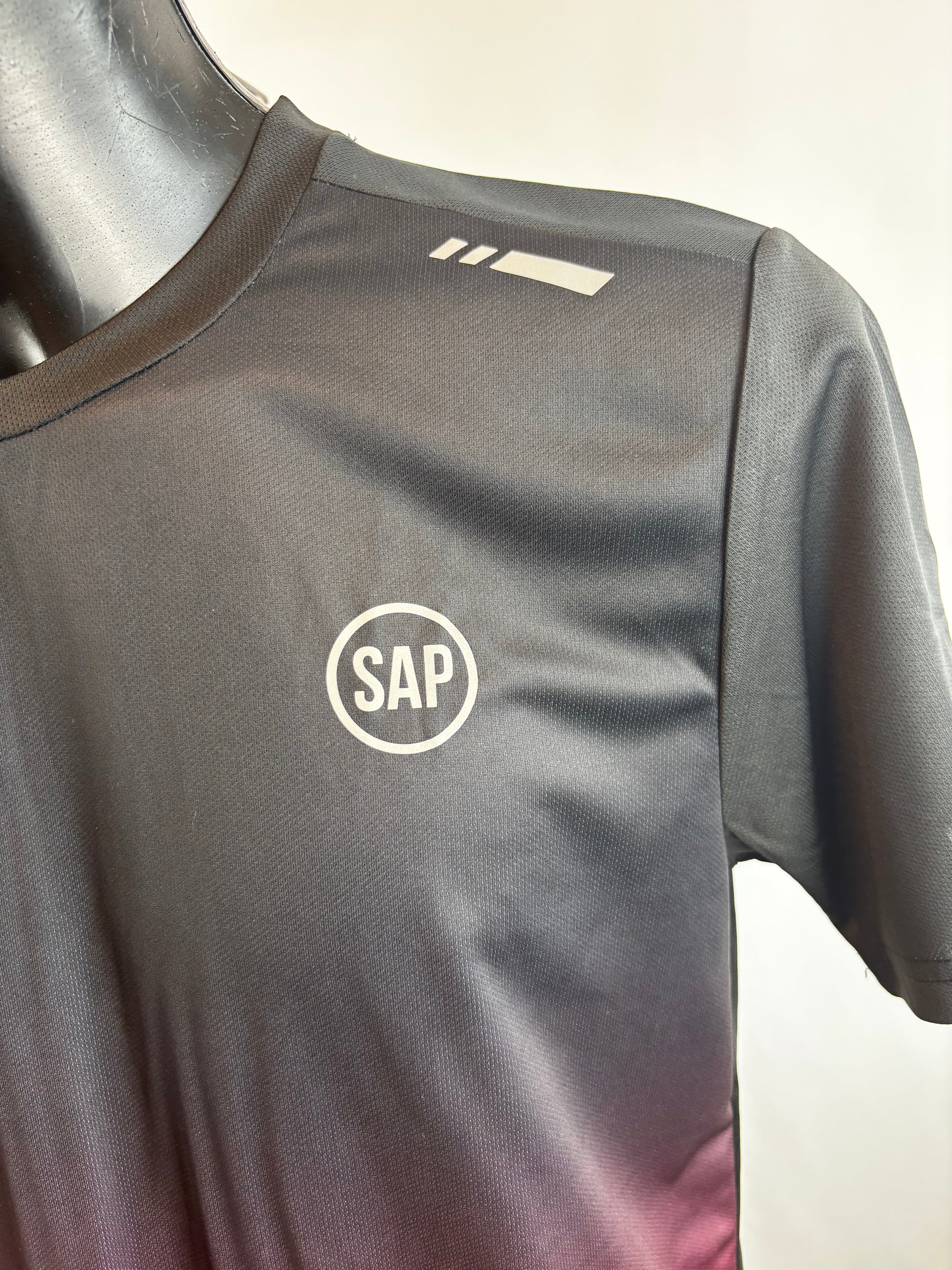 SAP Active Fade Set – Red/Black